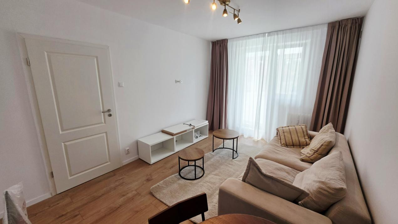 Inchiriere 2 camere Berceni renovat 2026