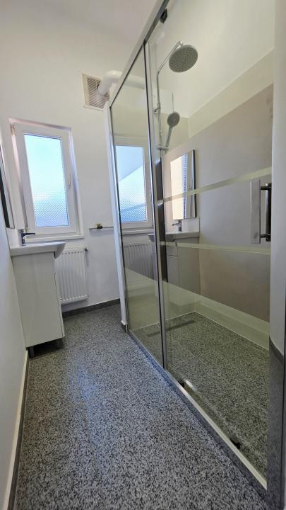 Inchiriere 3 camere cu centrala proprie zona Rosetti