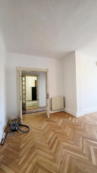 Inchiriere 3 camere cu centrala proprie zona Rosetti
