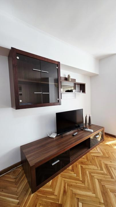 Inchiriere 2 camere Unirii Piata Unirii - Palatul Parlamentului