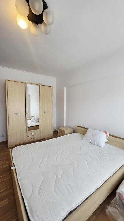 Inchirere 3 camere cu centrala proprie Bulevardul Unirii - Fantani