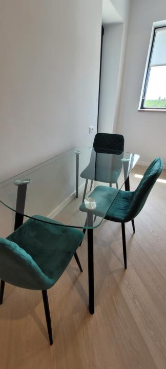 Inchiriere 3 camere Cortina North cu terasa de 27 mp si parcare