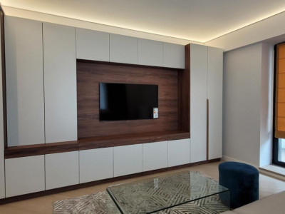 Inchiriere 3 camere Cortina North cu terasa de 27 mp si parcare
